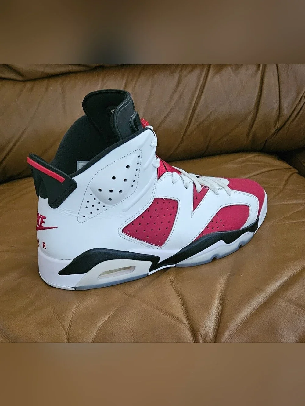 Men's Nike Air Jordan 6 Retro Carmine Size 11 (EXCELLENT CONDITION)